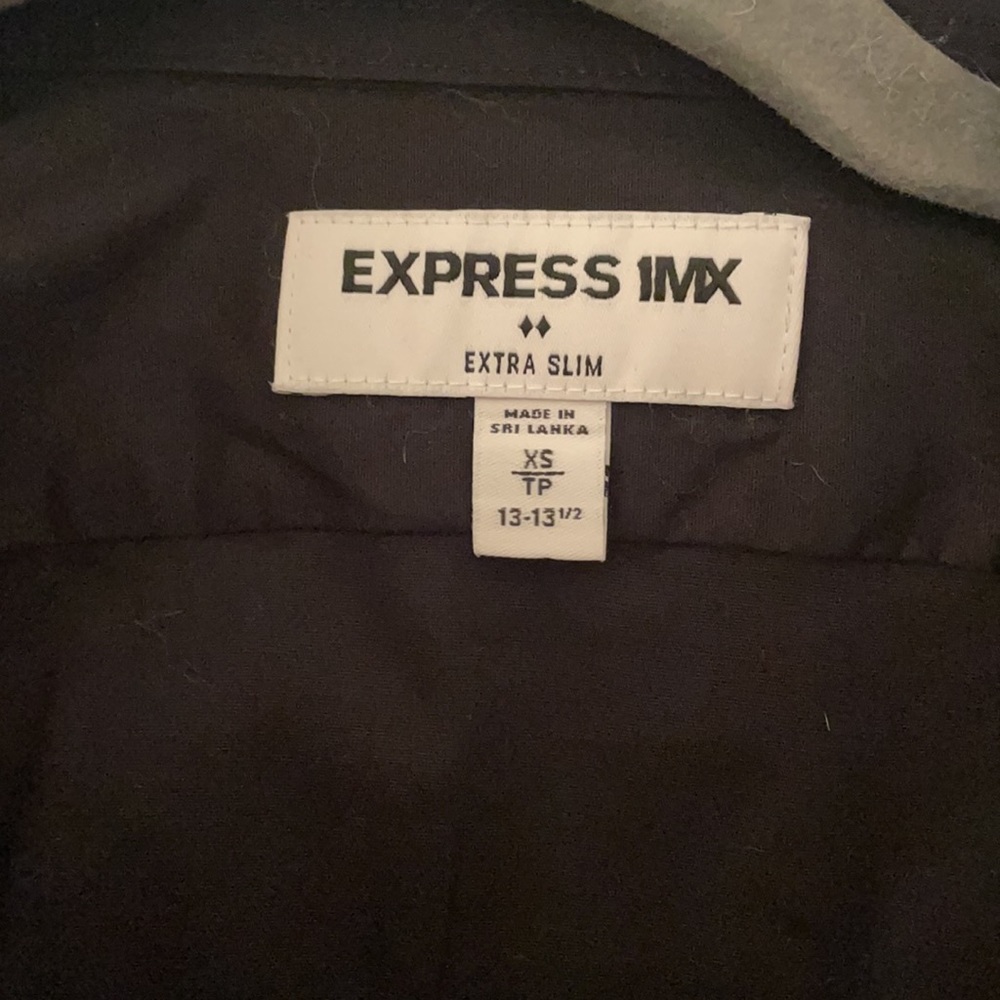 Dressed shirts - Picture 2 of 3